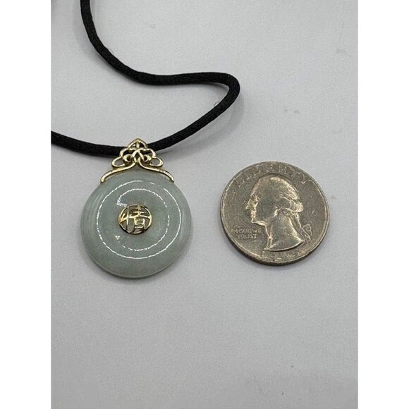 Vintage 14K Yellow Gold Green Jade Jadeite Pendant Necklace Black Silk Cord - Picture 6 of 7